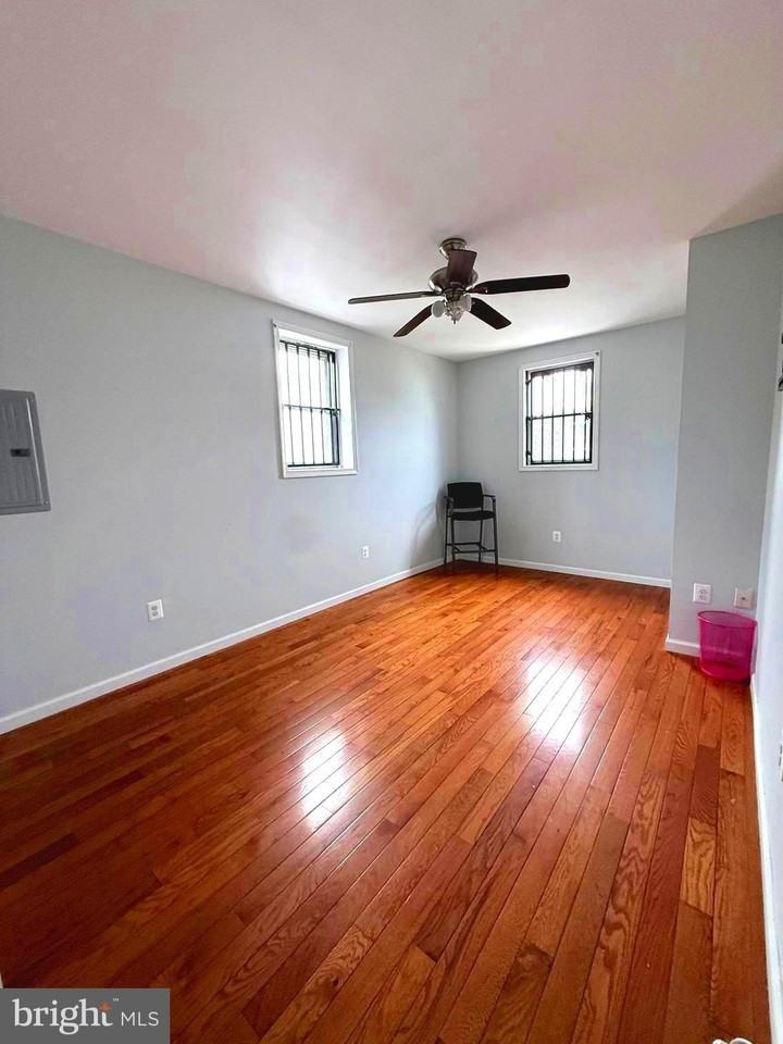 3334 N Front St - Photo 5 of 7