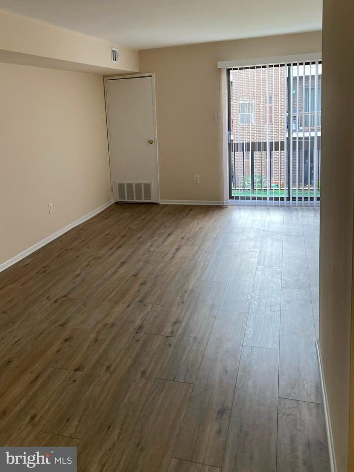 9926 Haldeman Ave #9B - Photo 3 of 11