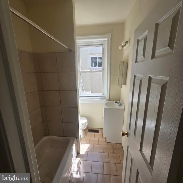 3022 Agate St - Photo 5 of 10