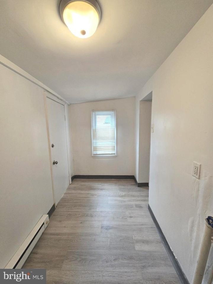 5109 N Fairhill St - Photo 7 of 21