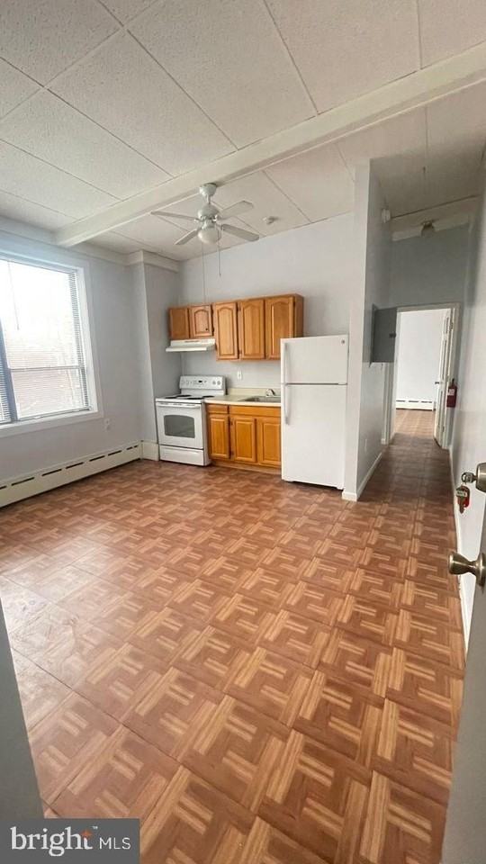 1900 Pine St #2R - Photo 4 of 18