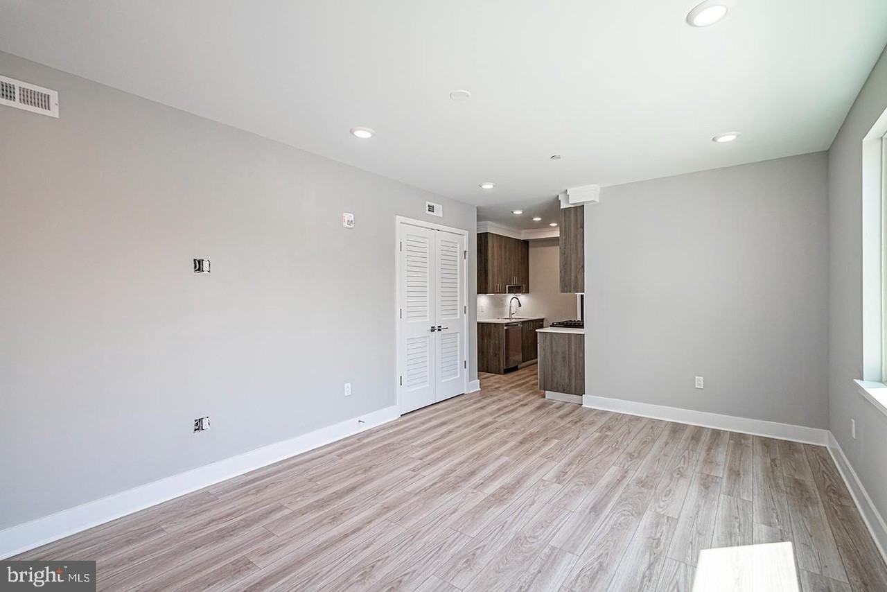 746 S 16th St #2B - Photo 5 of 13