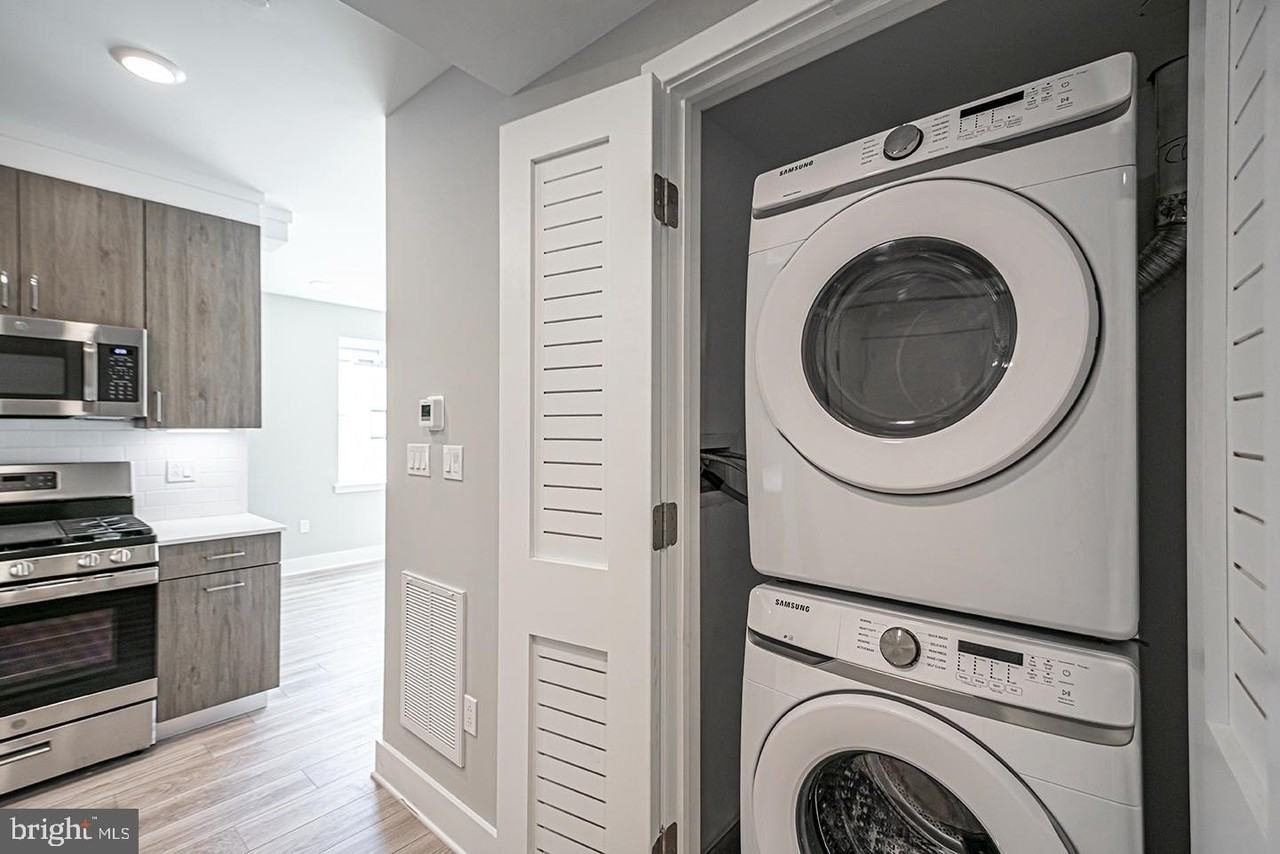 746 S 16th St #2B - Photo 6 of 13