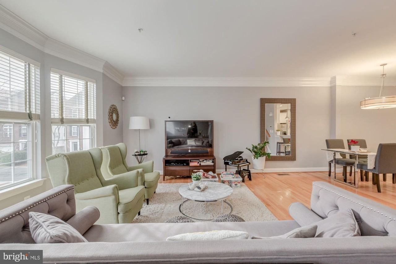 5112 Knapp Pl - Photo 2 of 36