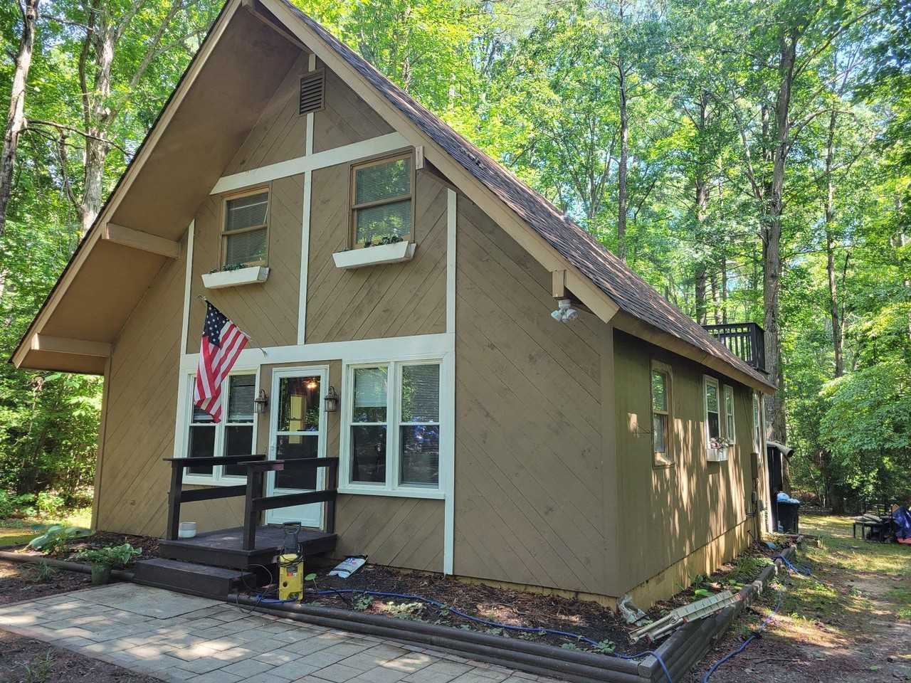 135 Land Or Dr - Photo 2 of 12