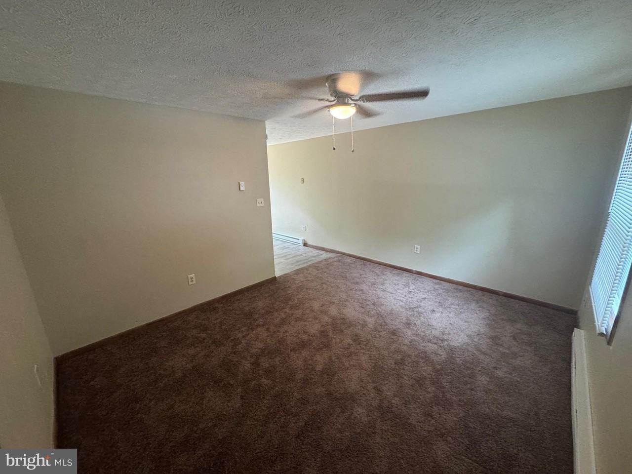 520 Allston Cir - Photo 2 of 18