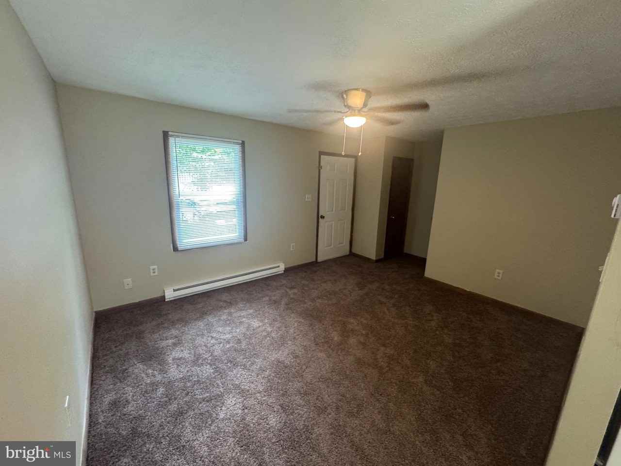 520 Allston Cir - Photo 3 of 18
