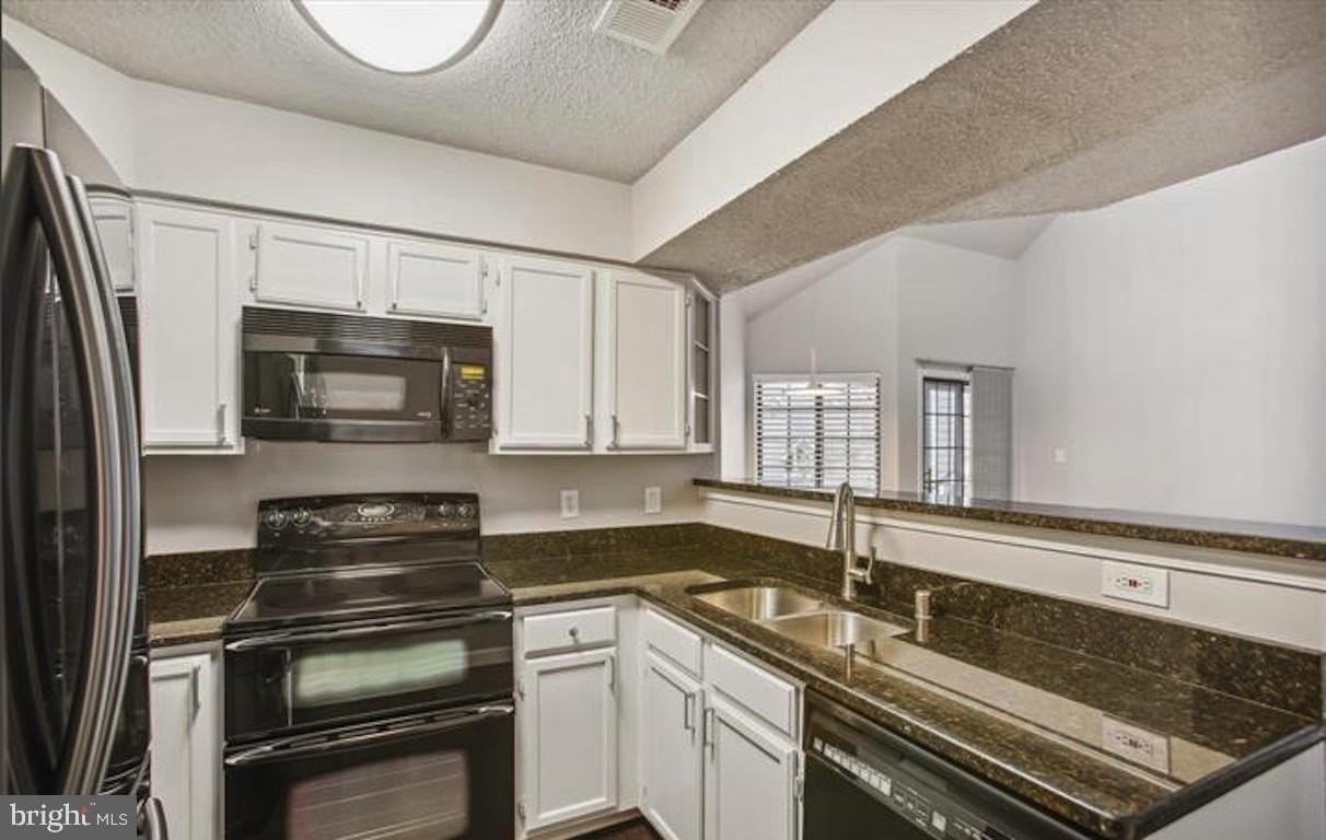 7012 Irwell Ln #14F - Photo 6 of 17