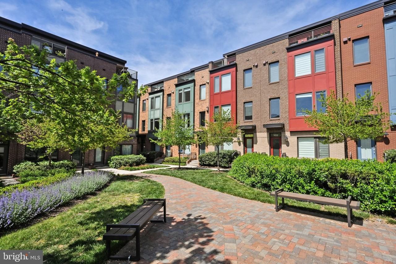 8337 Looking Glass Way - Photo 4 of 50