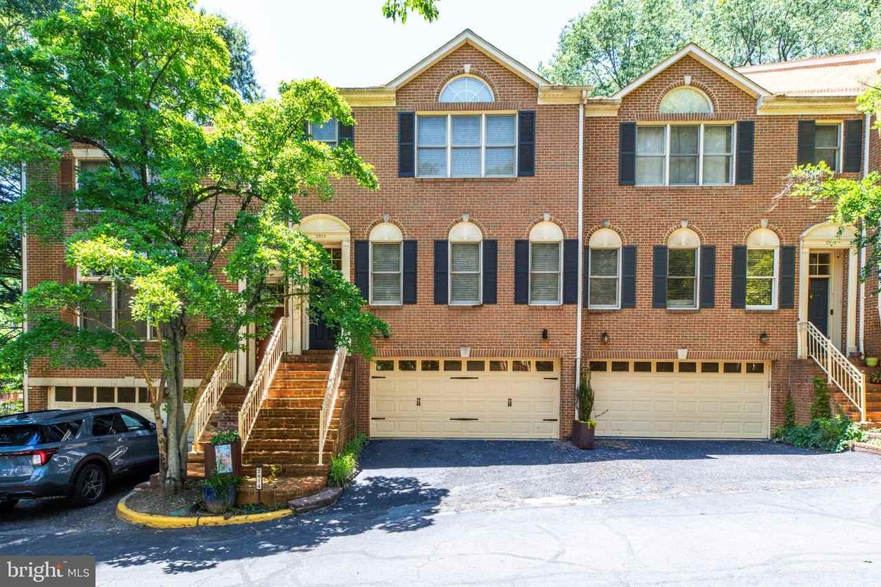 2914 Oakton Crest Pl - Photo 2 of 50