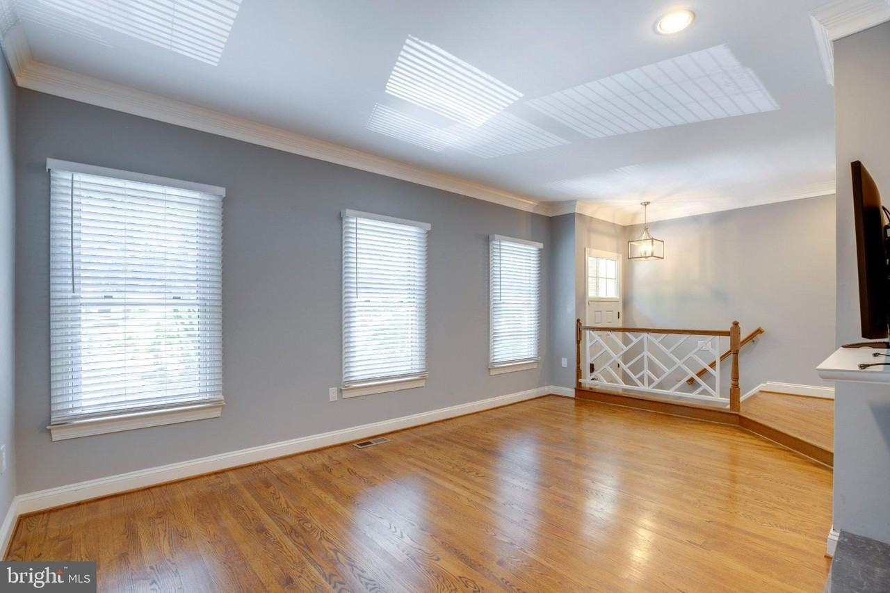 2914 Oakton Crest Pl - Photo 4 of 50