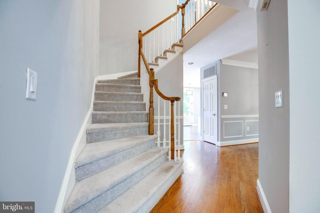 2914 Oakton Crest Pl - Photo 6 of 50