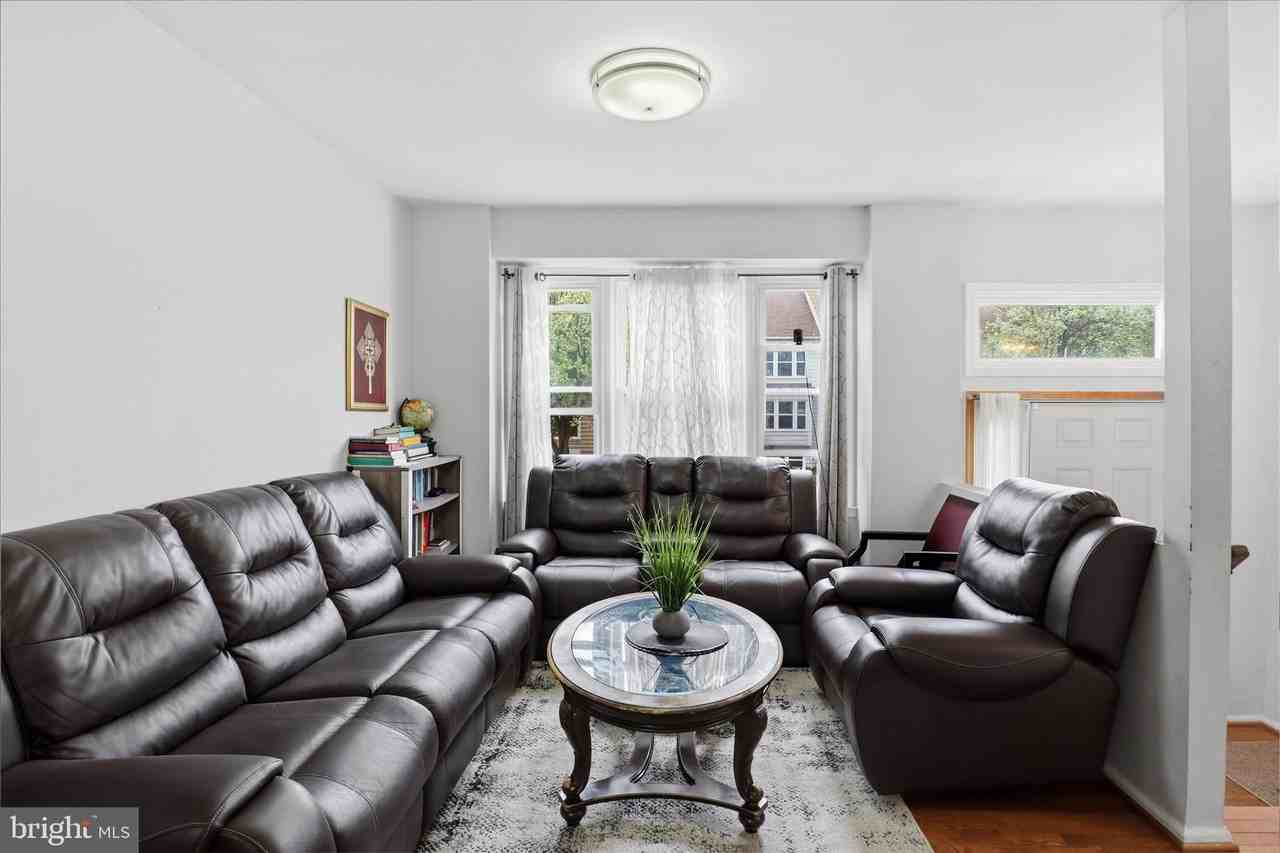 459 Virginia Ave - Photo 7 of 43