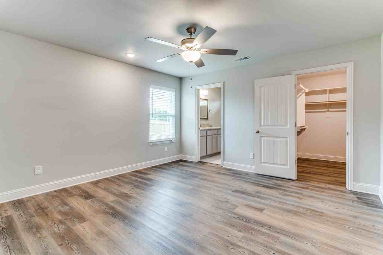 2810 Clover Dr #1 - Photo 5 of 21