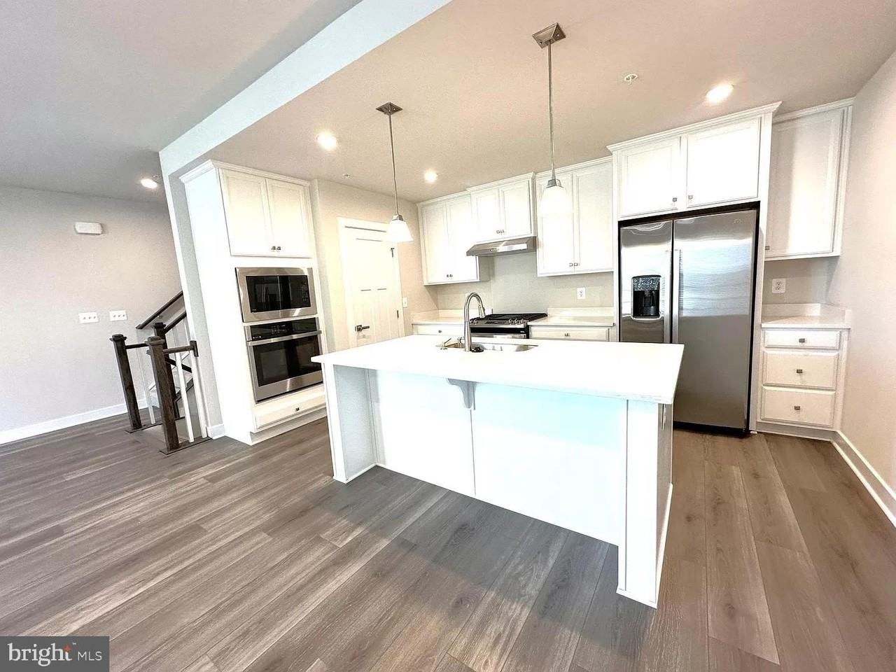 24161 Pissarro Dr - Photo 2 of 31