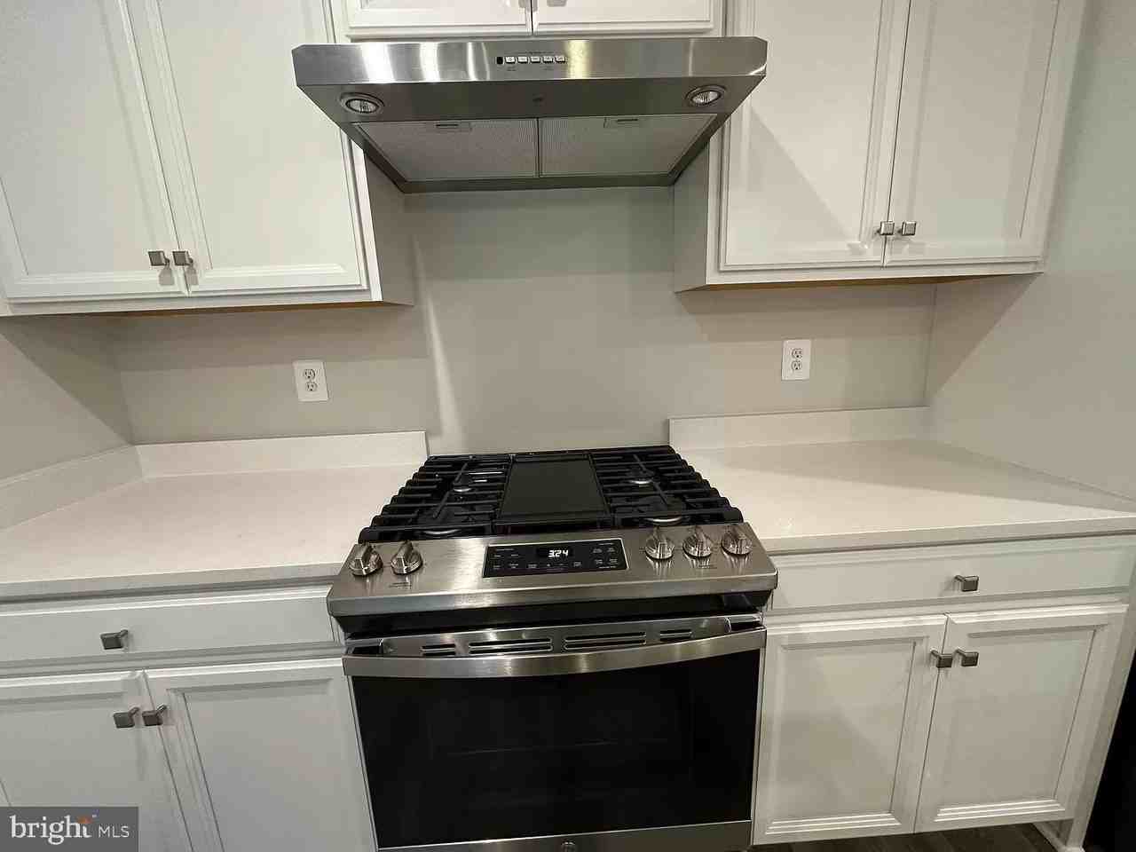 24161 Pissarro Dr - Photo 6 of 31