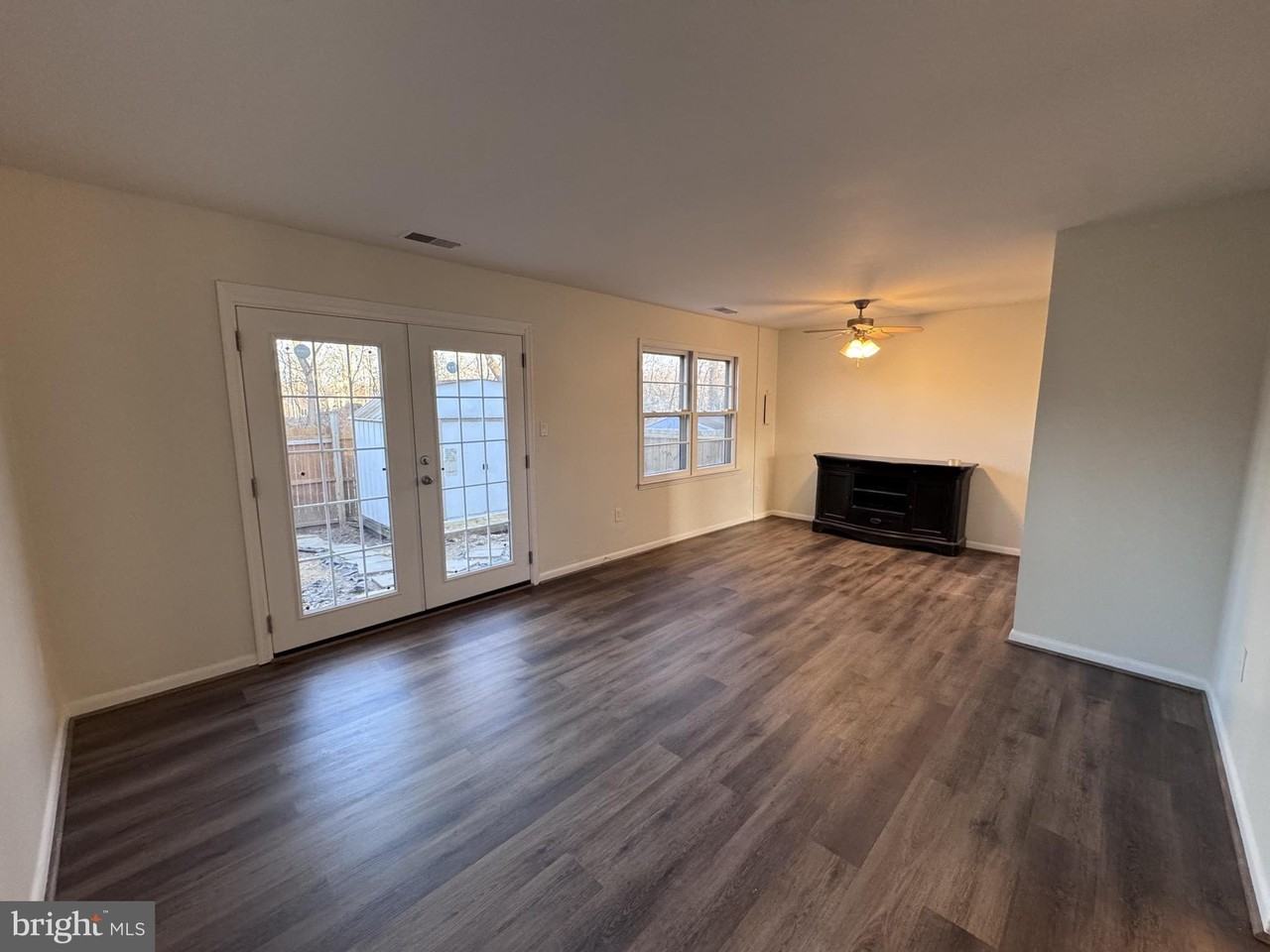 12335 Woodlawn Ct - Photo 3 of 18