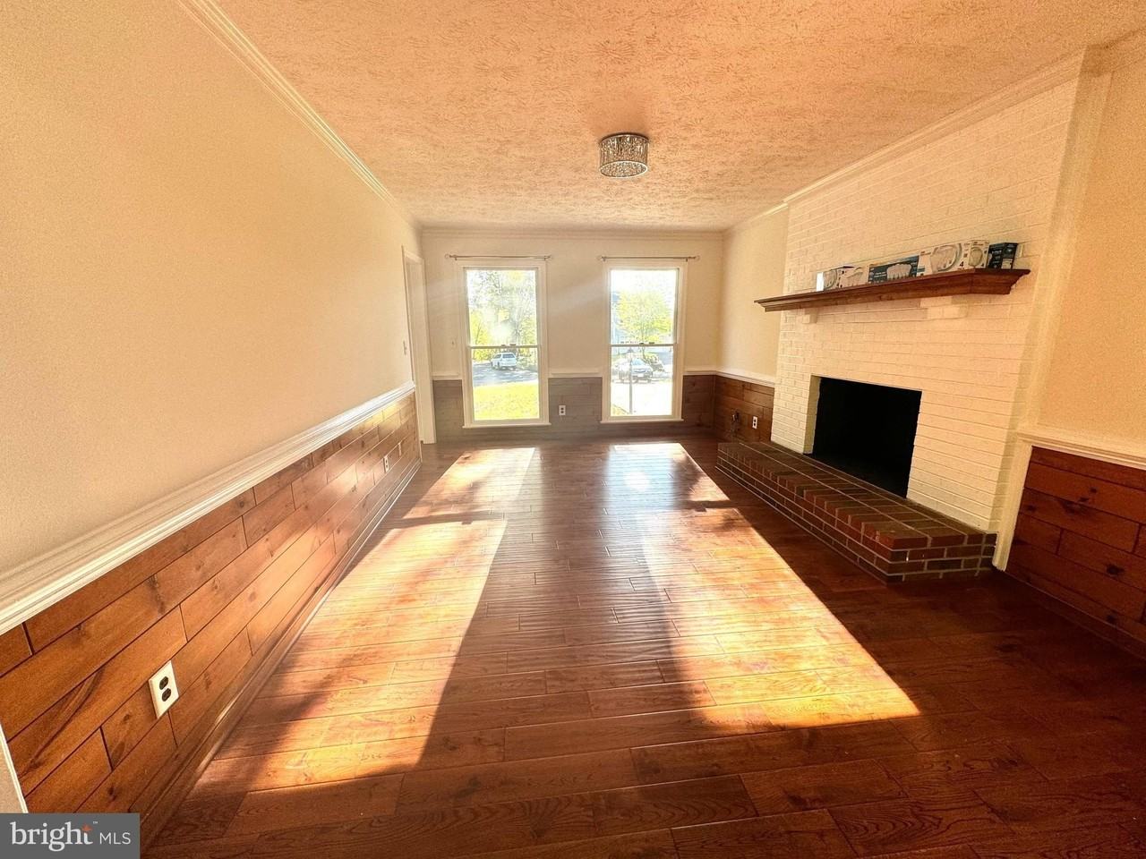 1326 Aquia Dr - Photo 7 of 47