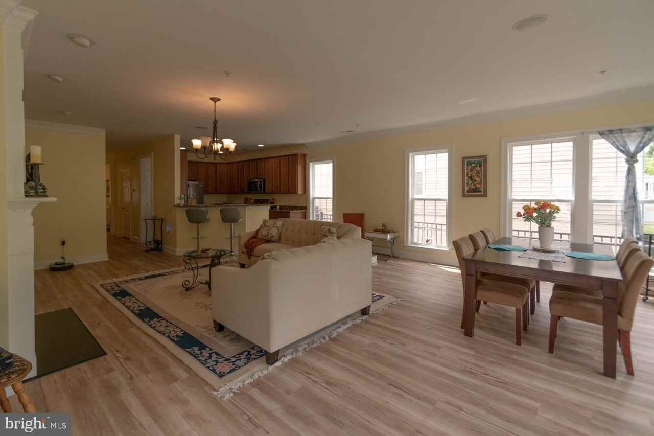 57 Denison St - Photo 5 of 14