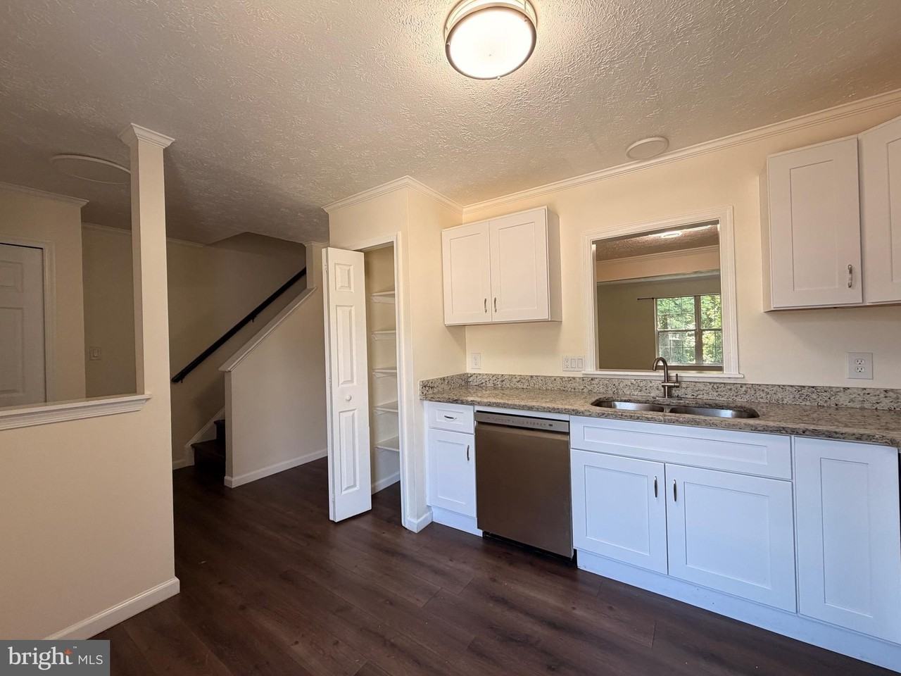 107 Stafford Mews Ln - Photo 5 of 40