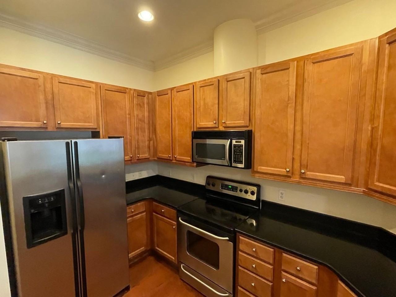 317 W Morgan St - Photo 4 of 11