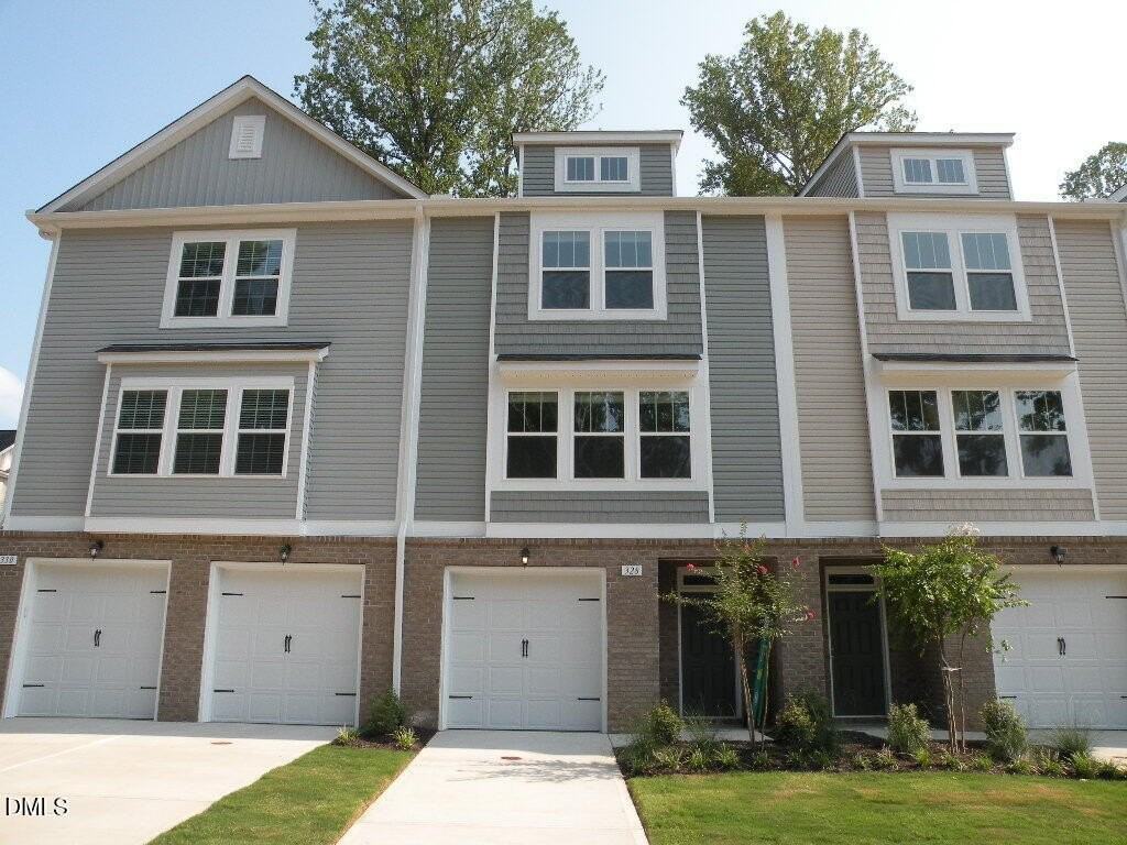 328 Page Square Dr
