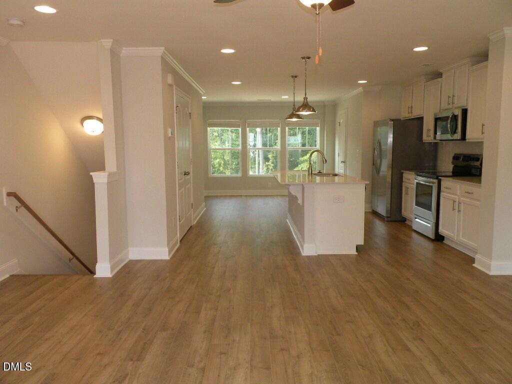 328 Page Square Dr - Photo 3 of 23