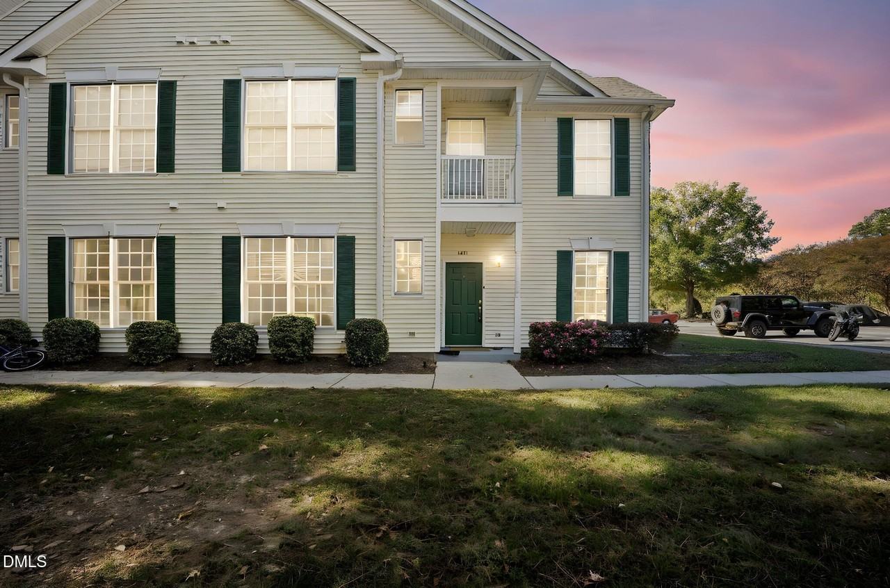 1511 Kudrow Ln - Photo 3 of 35
