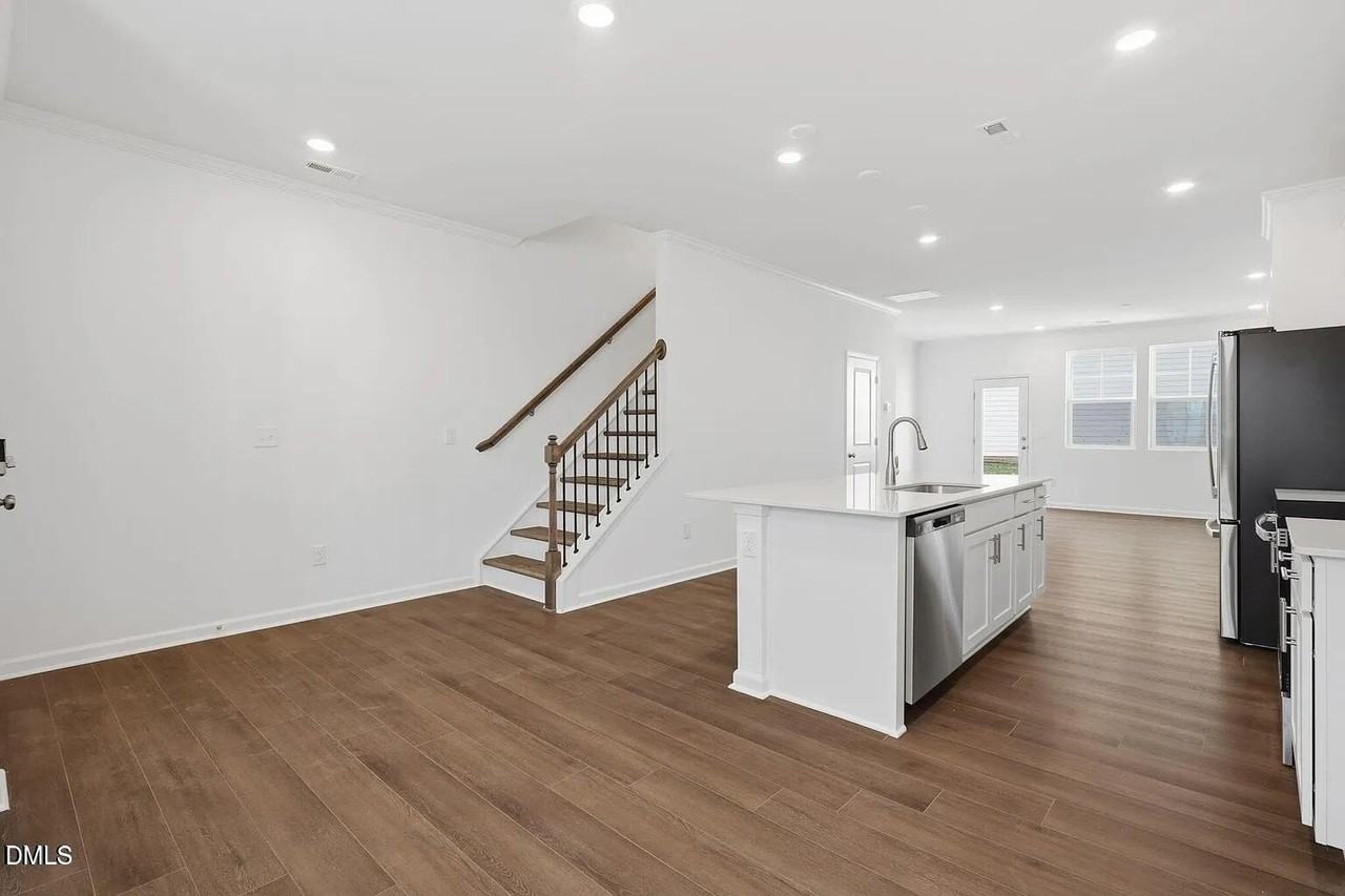2307 Oakwood Meadows Ct - Photo 5 of 31