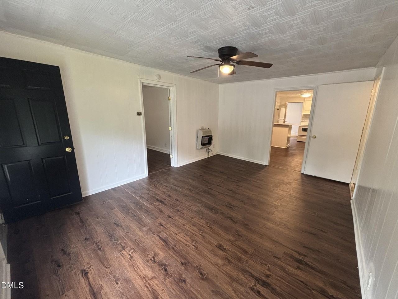 87 Robert Thompson Rd - Photo 2 of 50