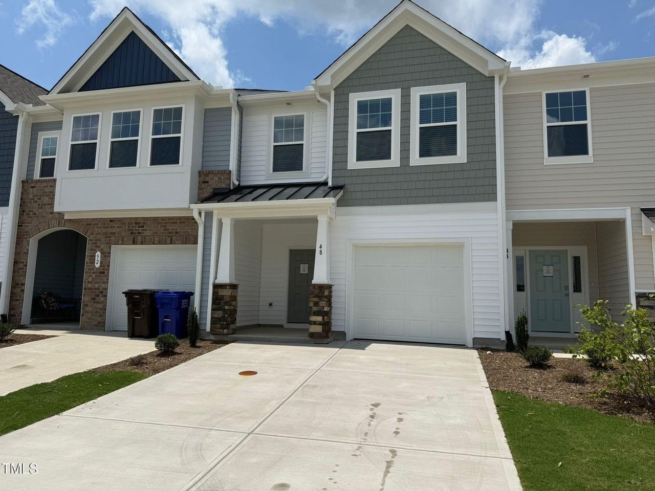 48 Hyacinth Ln - Photo 2 of 17