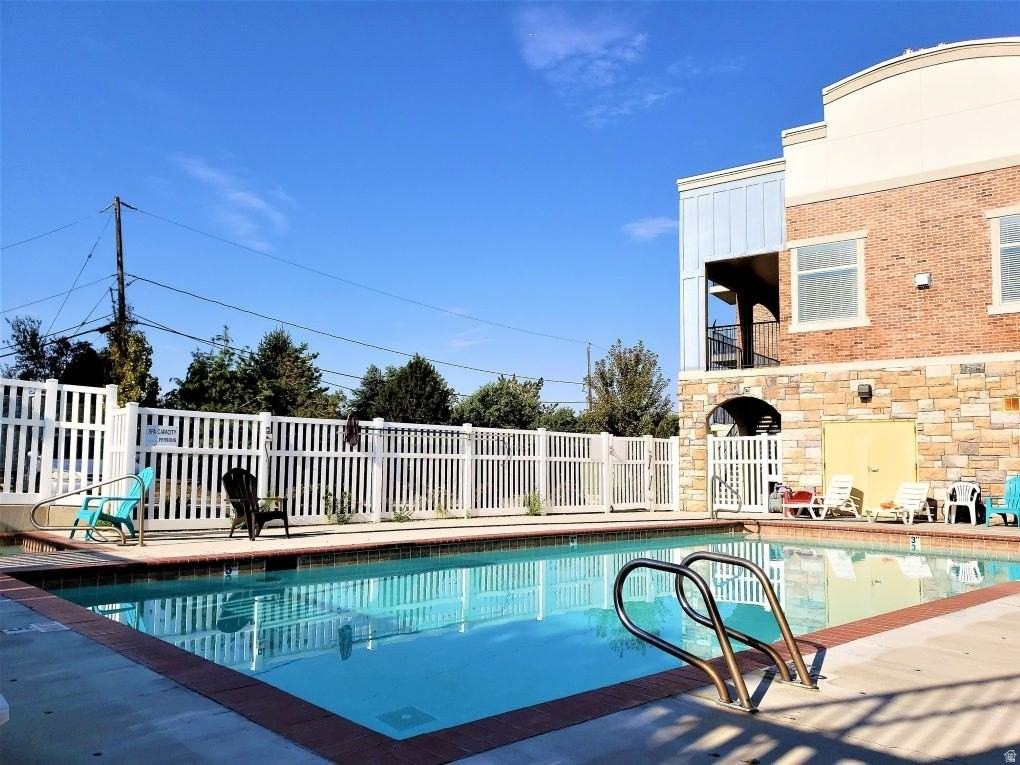 165 Albion Village Way #403 - Photo 7 of 8