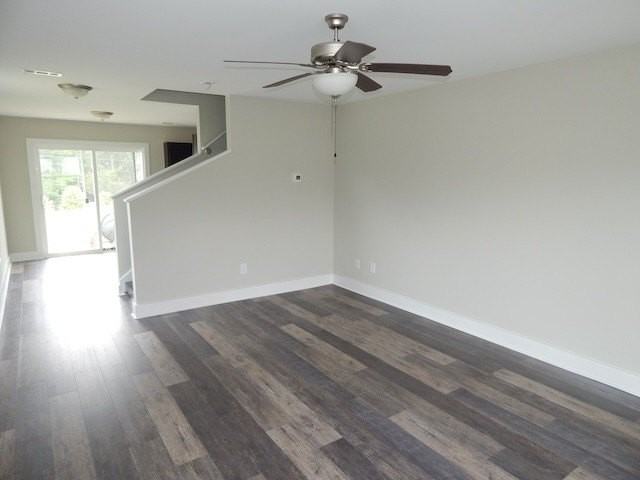 401 Bee Cove Way - Photo 4 of 19