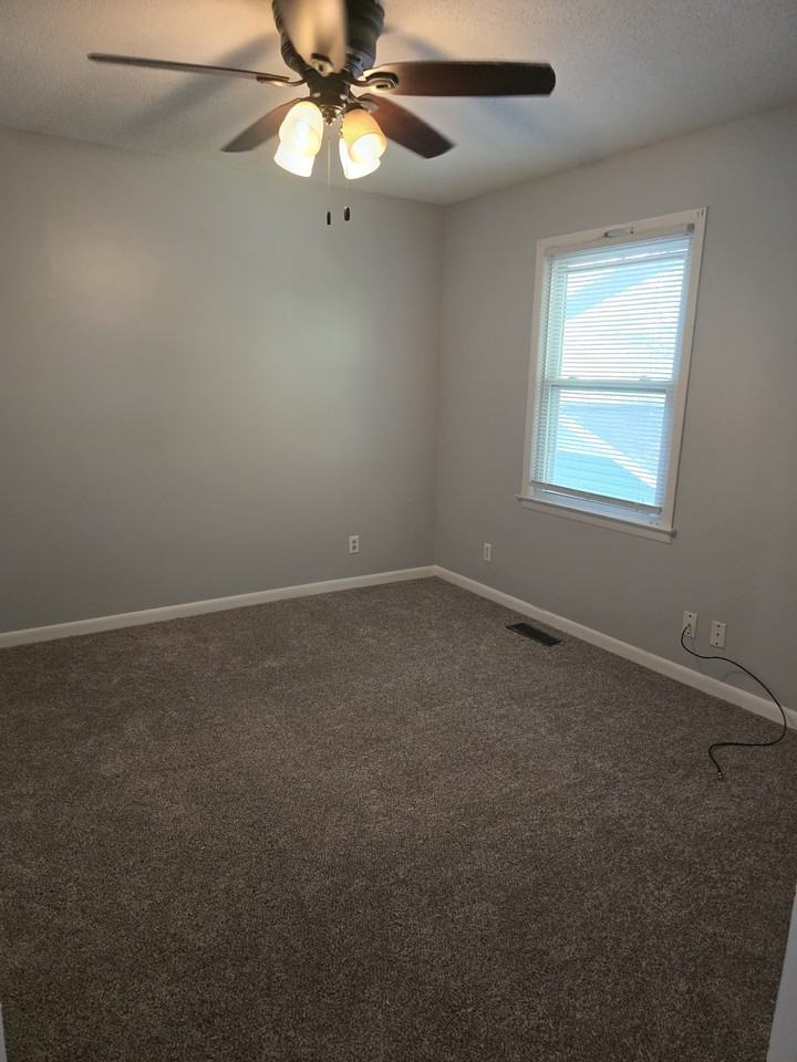 1601 Wells Ave Se #A - Photo 3 of 31