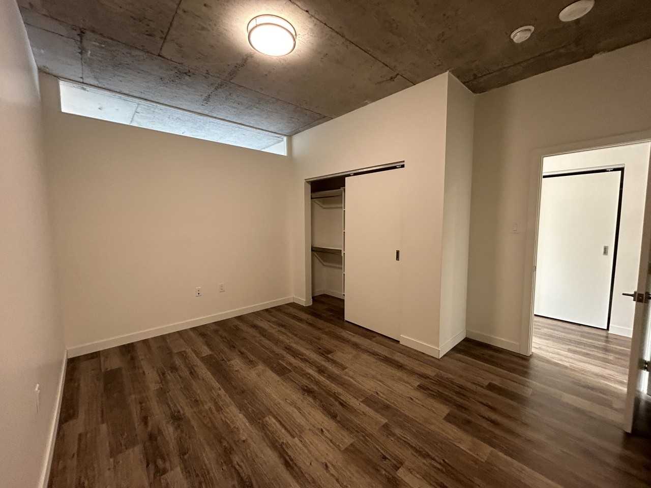 5623 - 5623 Fenwick St. - Photo 7 of 11