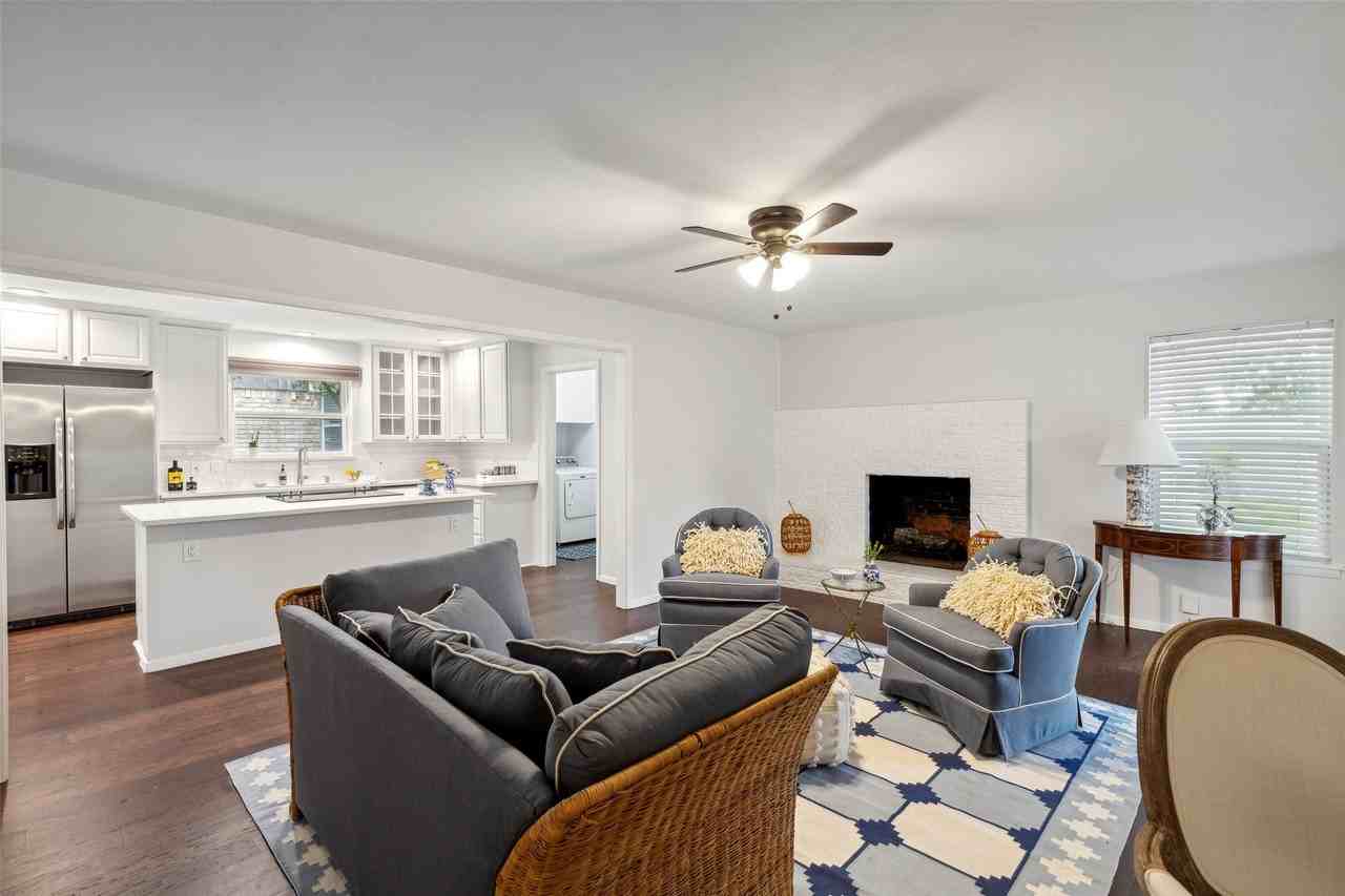 8628 San Souci Dr - Photo 3 of 26