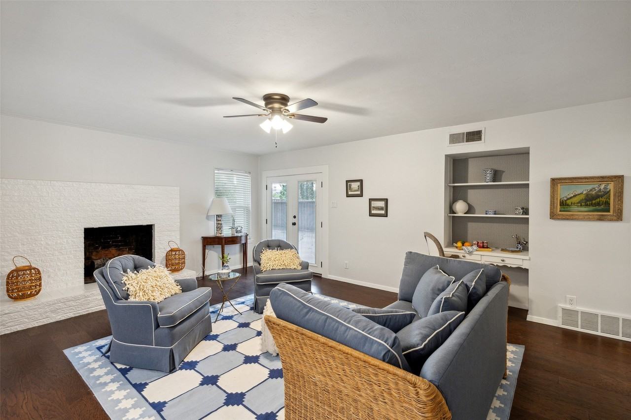 8628 San Souci Dr - Photo 4 of 26