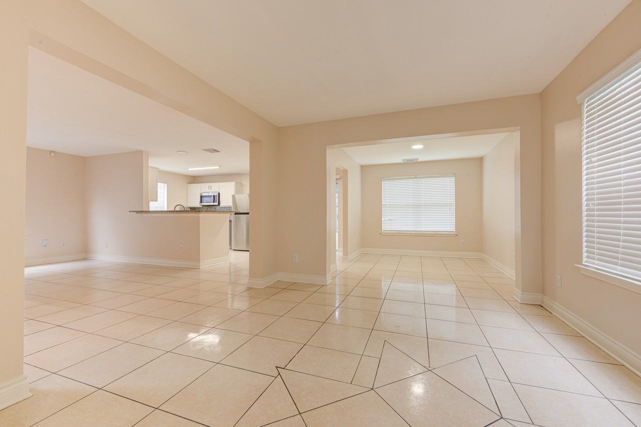 7322 Parkland Manor Dr #1 - Photo 3 of 24