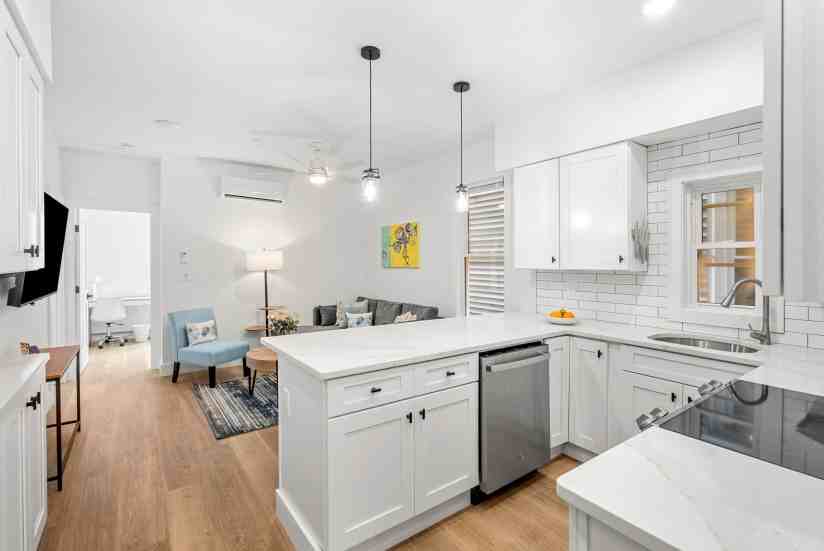 1 Bed / 1 Bath Apartment in South Boston - Photo 4 of 17