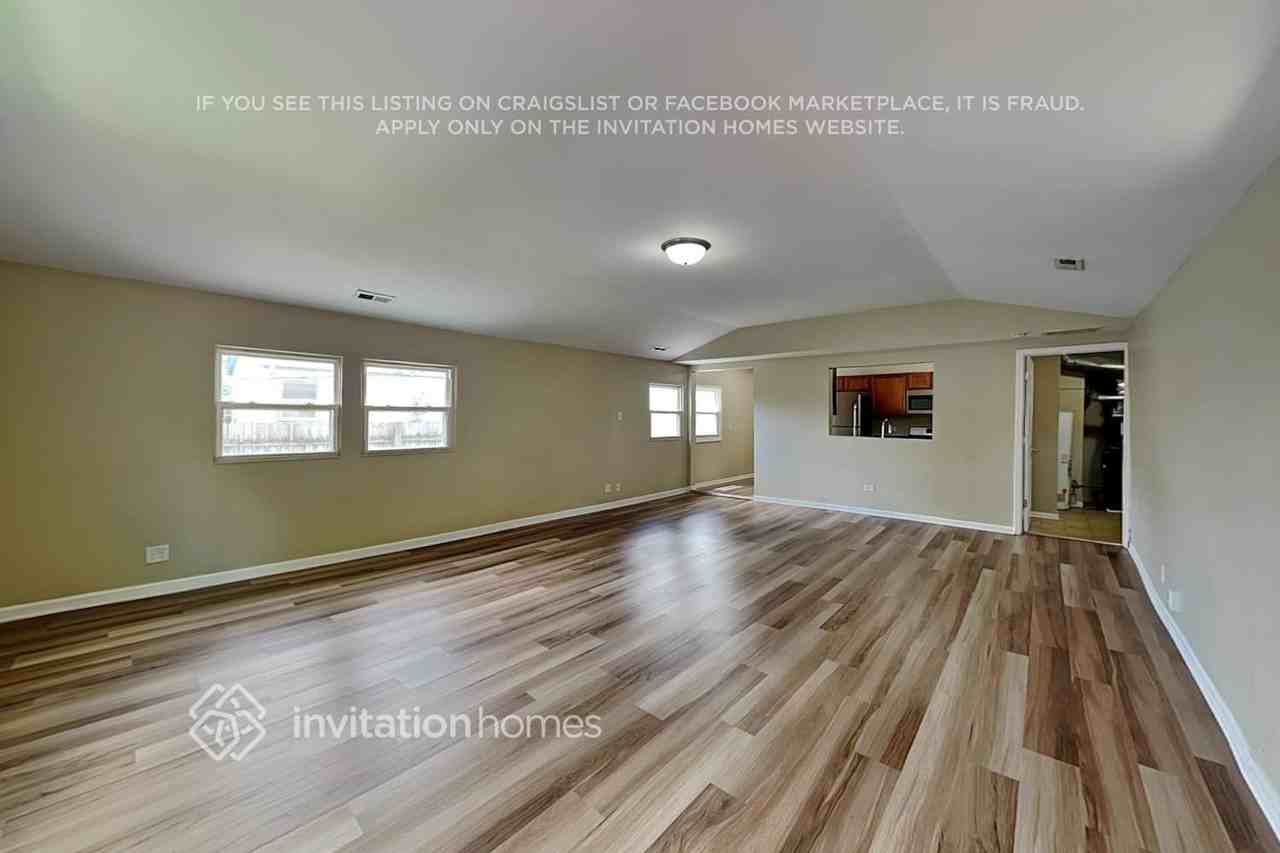 321 S Yale Ave - Photo 7 of 20