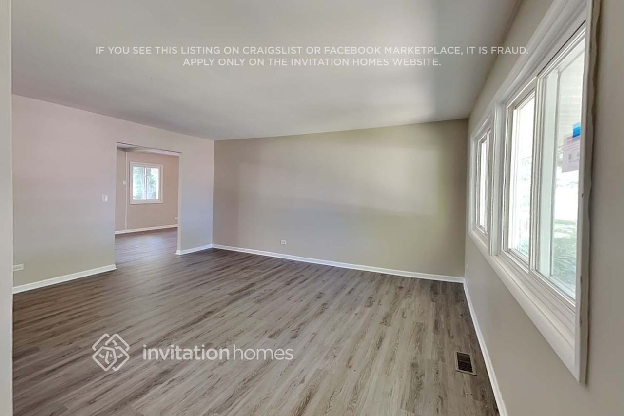1875 N Newport Rd - Photo 5 of 19