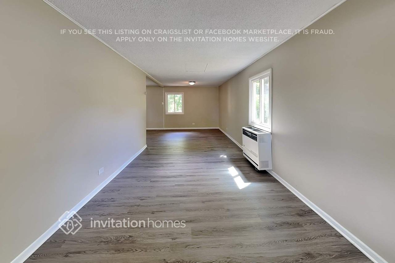 1875 N Newport Rd - Photo 6 of 19