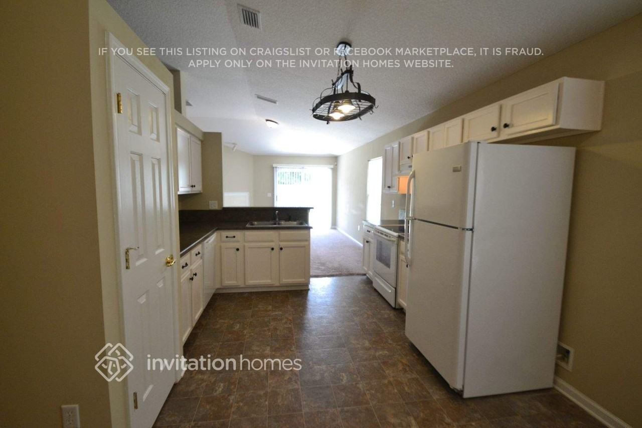 8040 Tuxford Ln - Photo 7 of 21