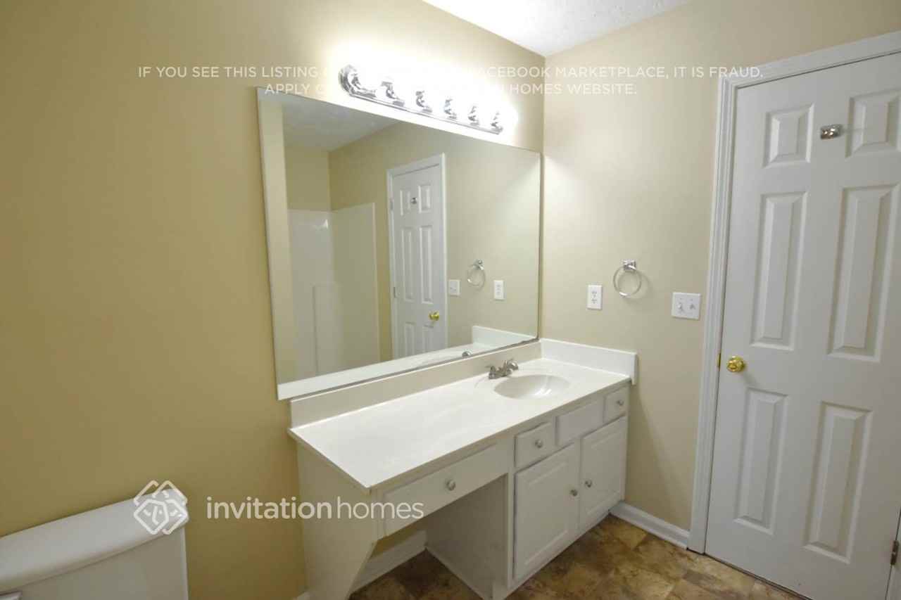 1071 Fishback Way - Photo 7 of 10