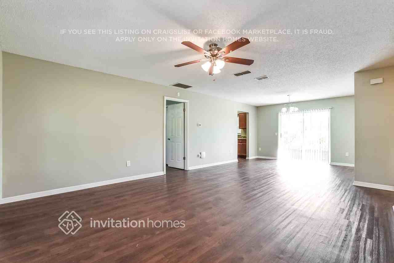 1217 Nancy Ave - Photo 4 of 17