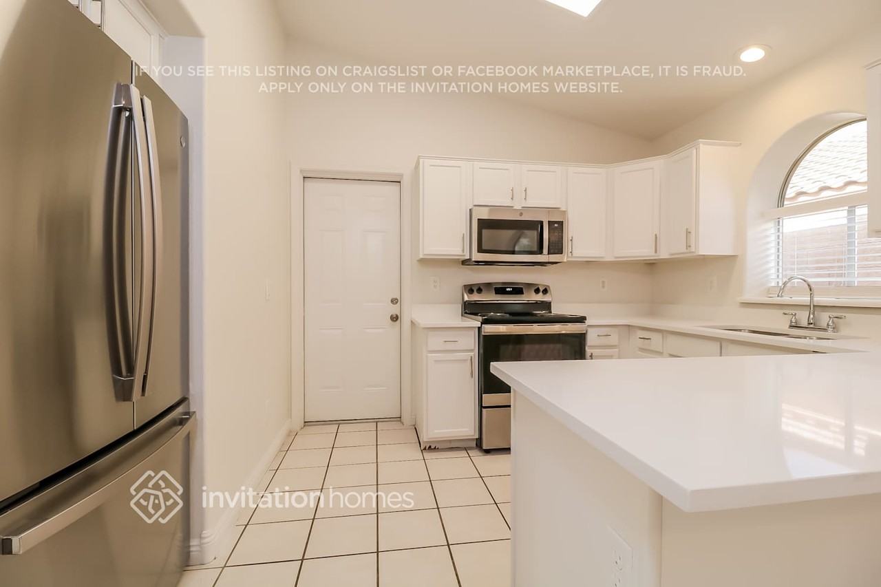 2449 N 125th Ln - Photo 5 of 16