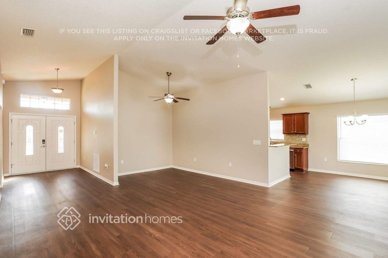 3084 Grand Preserve Blvd - Photo 4 of 15