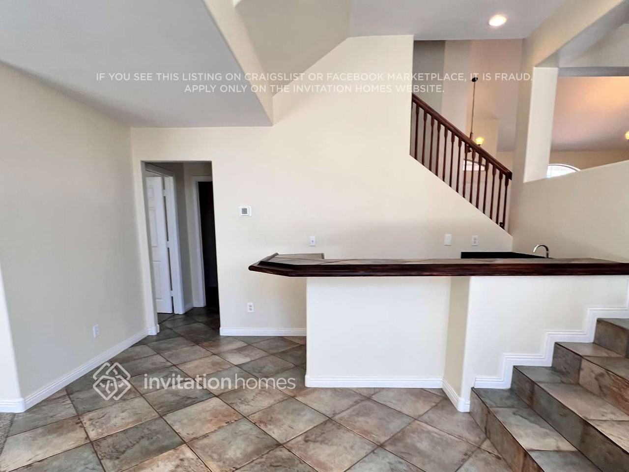 280 Plaza Carmelina Ct - Photo 3 of 24