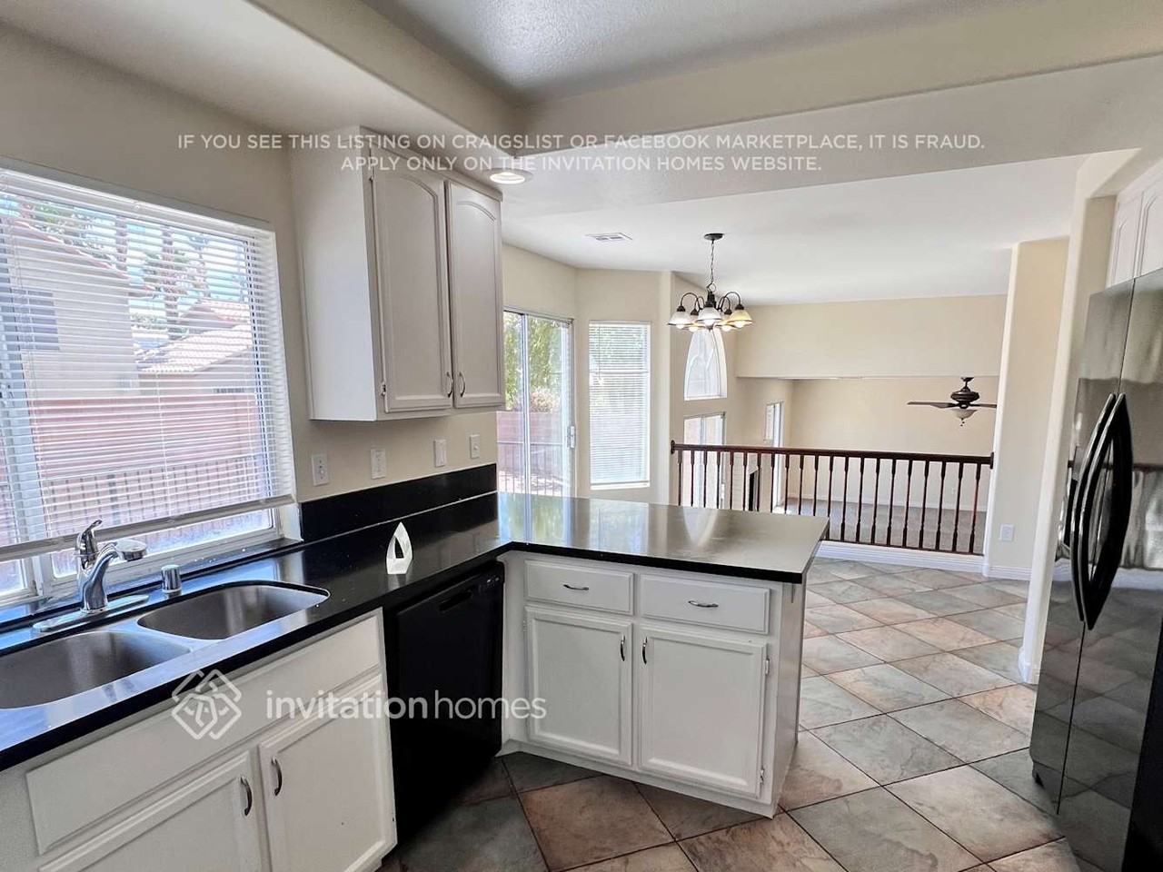 280 Plaza Carmelina Ct - Photo 4 of 24