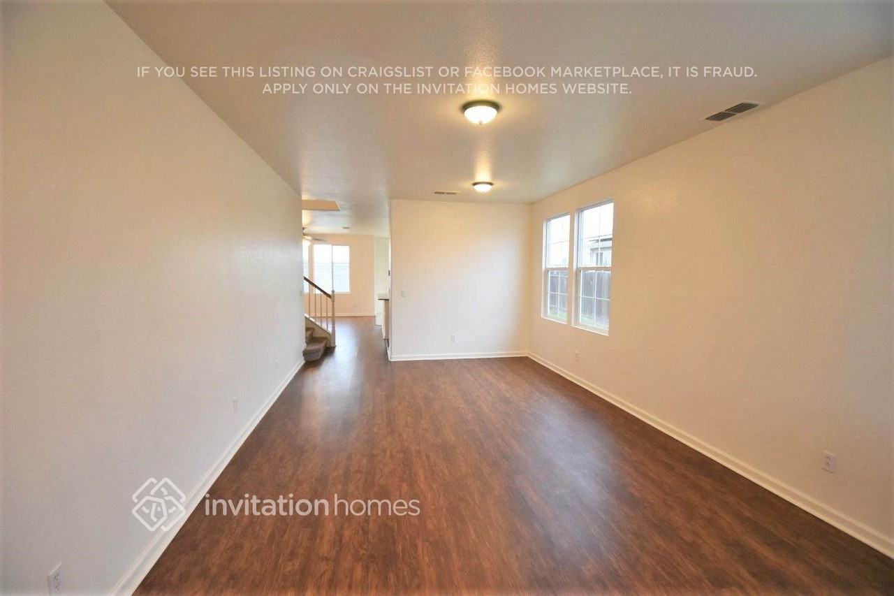 5542 Ravine Ct - Photo 3 of 14